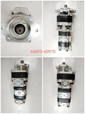 44093-60970 Pompa idraulica ad ingranaggi Pompa tripla compresa la 44093-60970 44093-609701 per macchine da costruzione Kawasaki