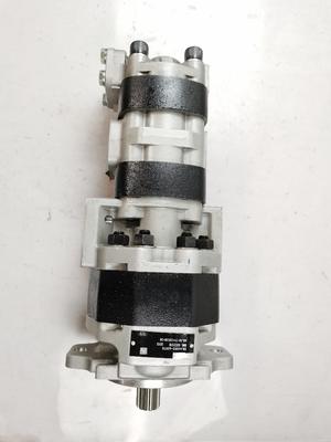 44093-60970 Pompa idraulica ad ingranaggi Pompa tripla compresa la 44093-60970 44093-609701 per macchine da costruzione Kawasaki