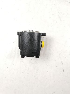 AP2D18LV Pompa di ingranaggi / Dump Truck Bulldozer Pompa Flusso massimo 1060lpm 11KW Pompa di olio nero