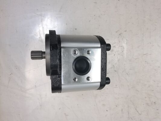 Personalizza pompa idraulica 1511 379 032 con 13 denti 32cc 36cc 46cc Flusso di velocità Pompa per ingranaggi di olio di ferro fuso per le costruzioni attrezzature pesanti