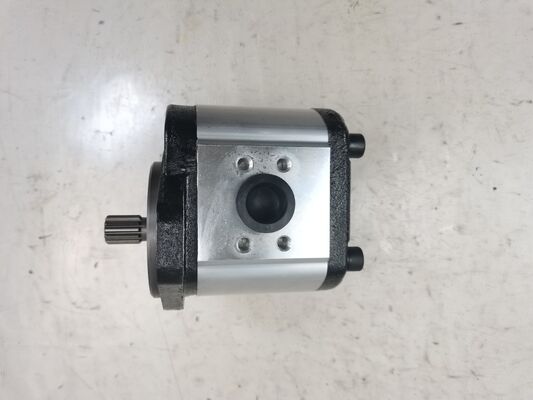 Personalizza pompa idraulica 1511 379 032 con 13 denti 32cc 36cc 46cc Flusso di velocità Pompa per ingranaggi di olio di ferro fuso per le costruzioni attrezzature pesanti
