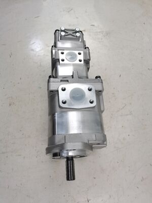 Pompa Komatsu 705-57-21000 Pompa d'olio Materiali in lega di ferro fuso e alluminio Pompa 150-250 bar Pressione Parti idrauliche per macchine da costruzione